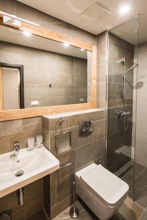 ARIETES MARMONT Apartmány **** Štrbské Pleso Esterno foto