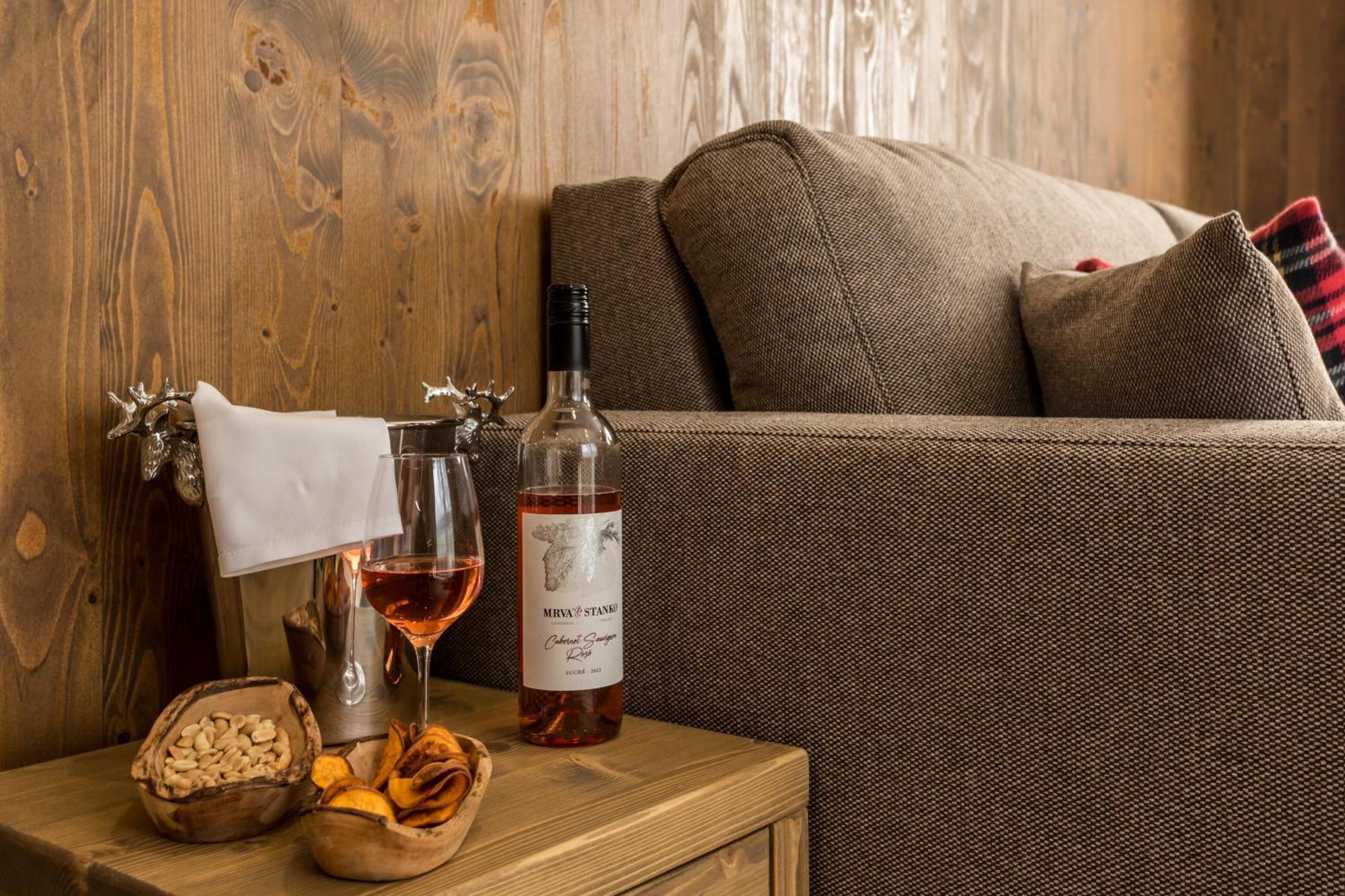 ARIETES MARMONT Apartmány **** Štrbské Pleso Esterno foto